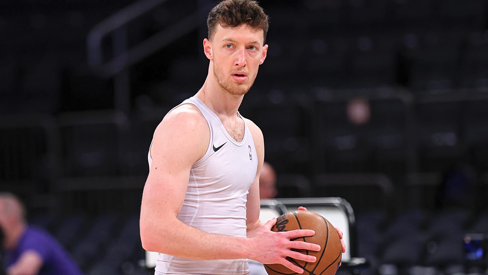 NBA Notes: Hornets, Drew Peterson, Clippers, Brook Lopez, Warriors