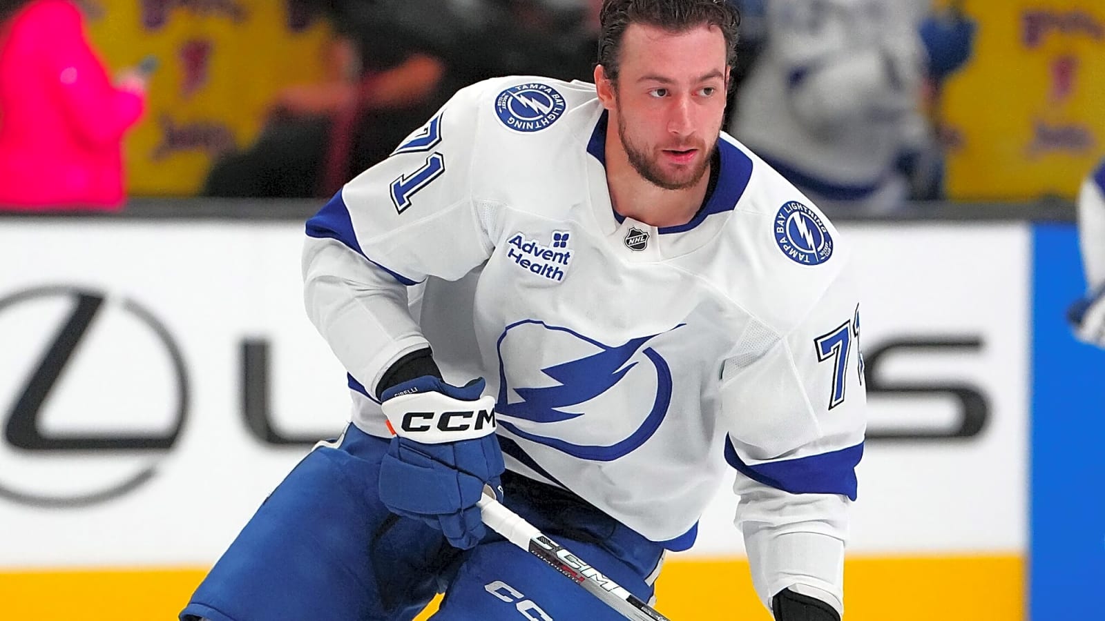 Lightning’s Anthony Cirelli leaves Stadium Series with injury