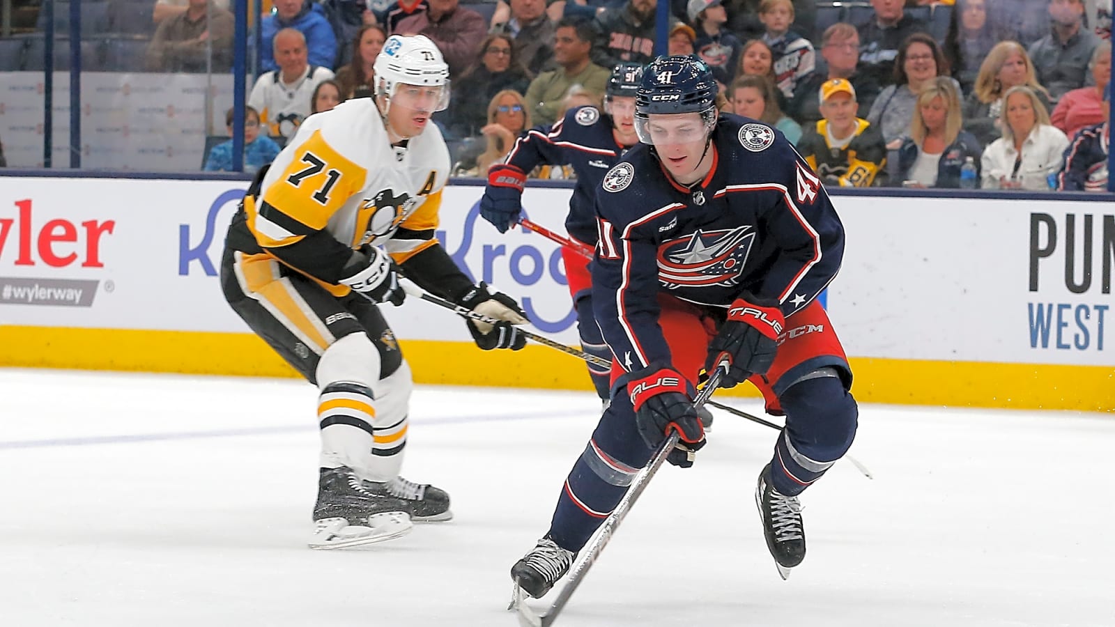 Canadiens, Blue Jackets Swap Luke Tuch And Hunter McKown