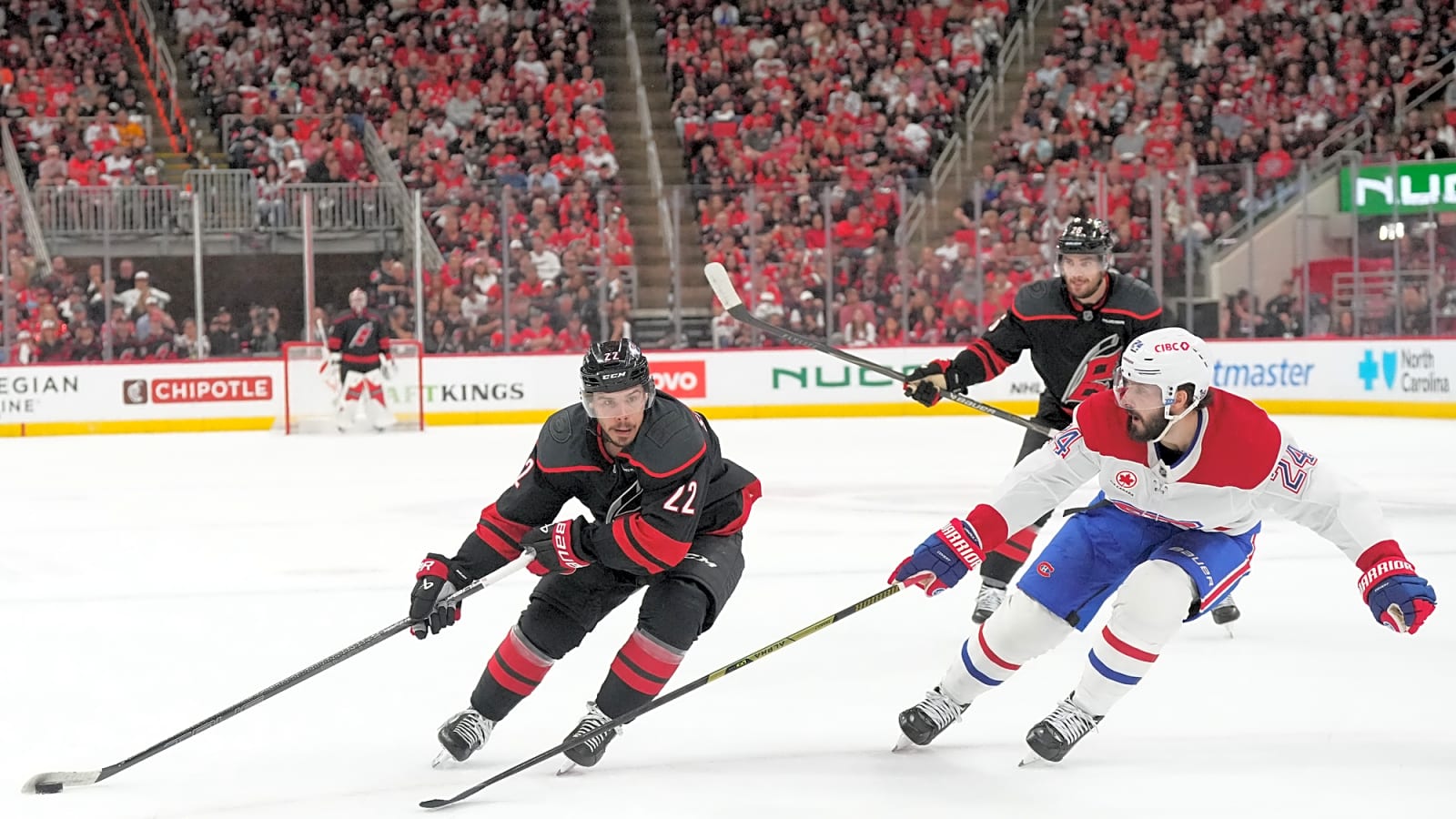 Phillip Danault supports the Canadiens’ management’s inaction