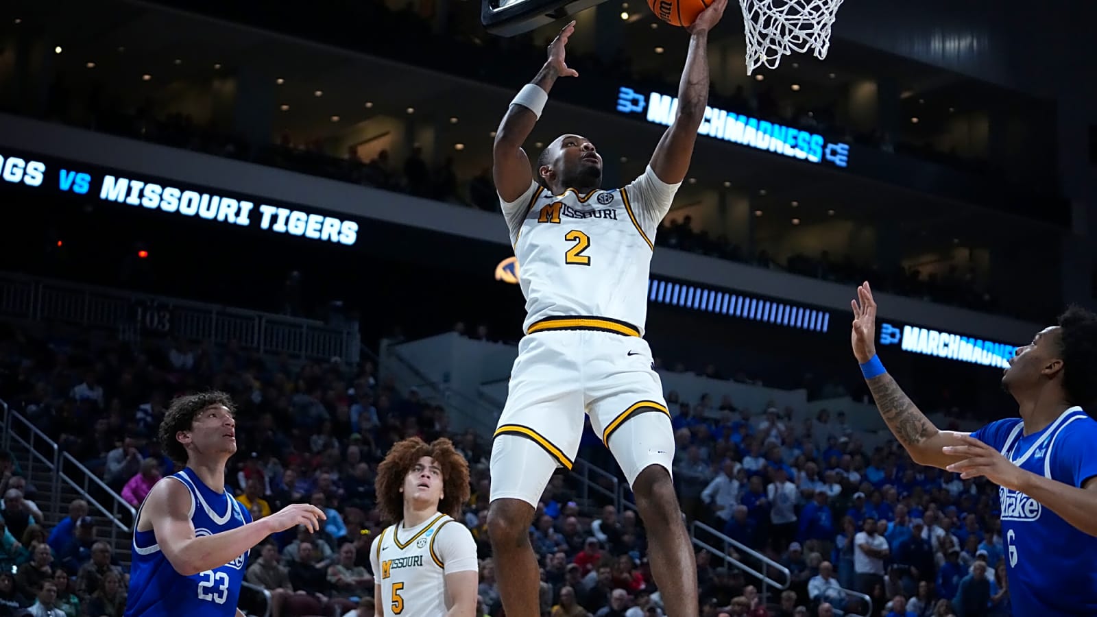 Missouri’s Tamar Bates signing two-way deal with Nuggets