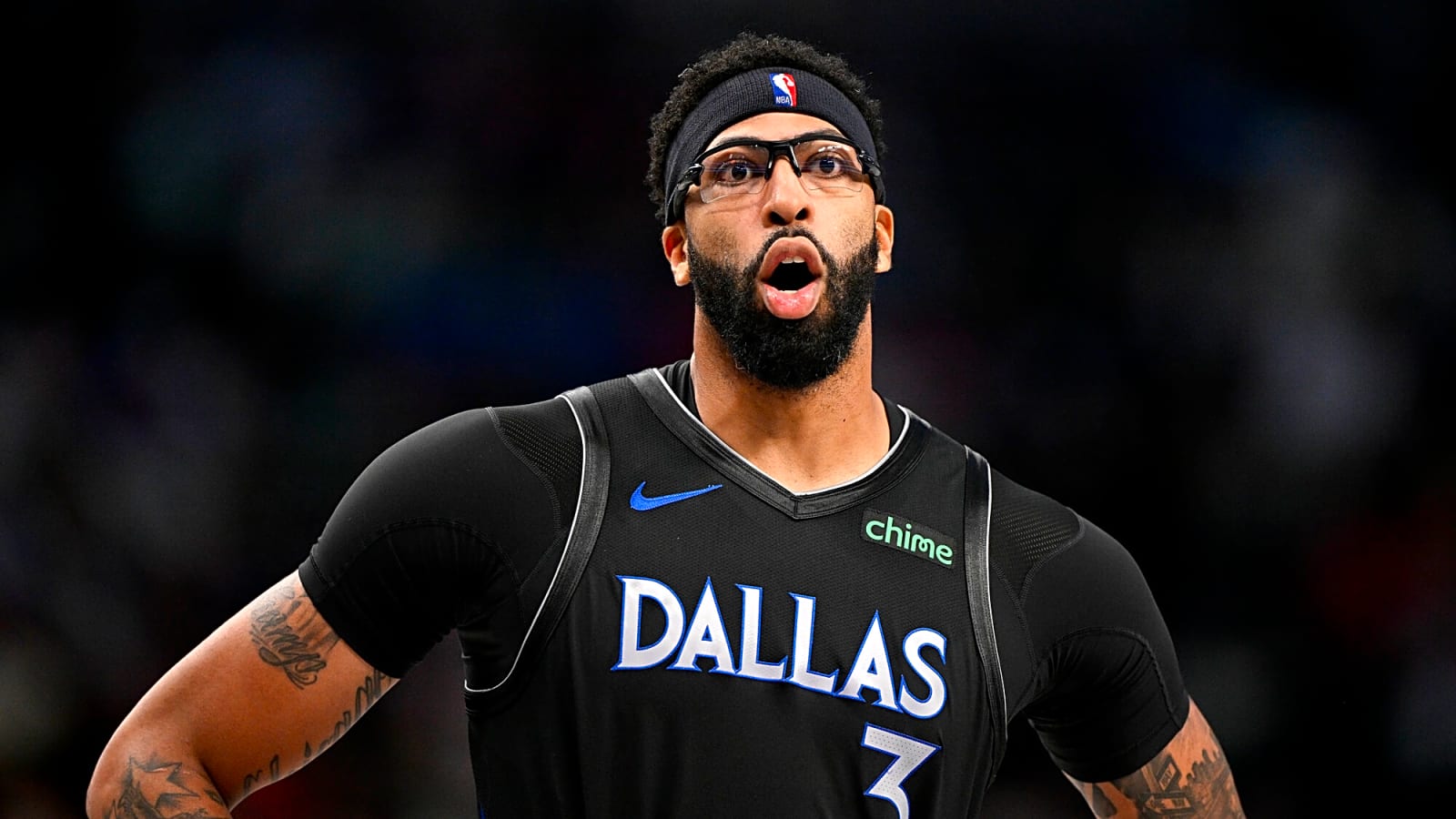 Atlanta Hawks, Toronto Raptors, Chicago Bulls Want To Acquire Anthony Davis From Dallas Mavericks ‘At A Bargain’