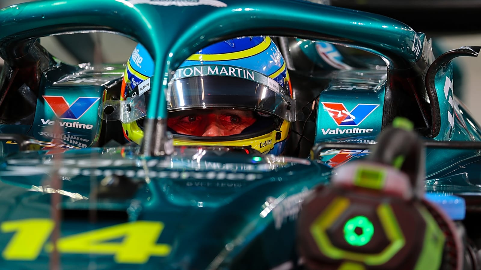 Alonso slams F1&#39;s media overload