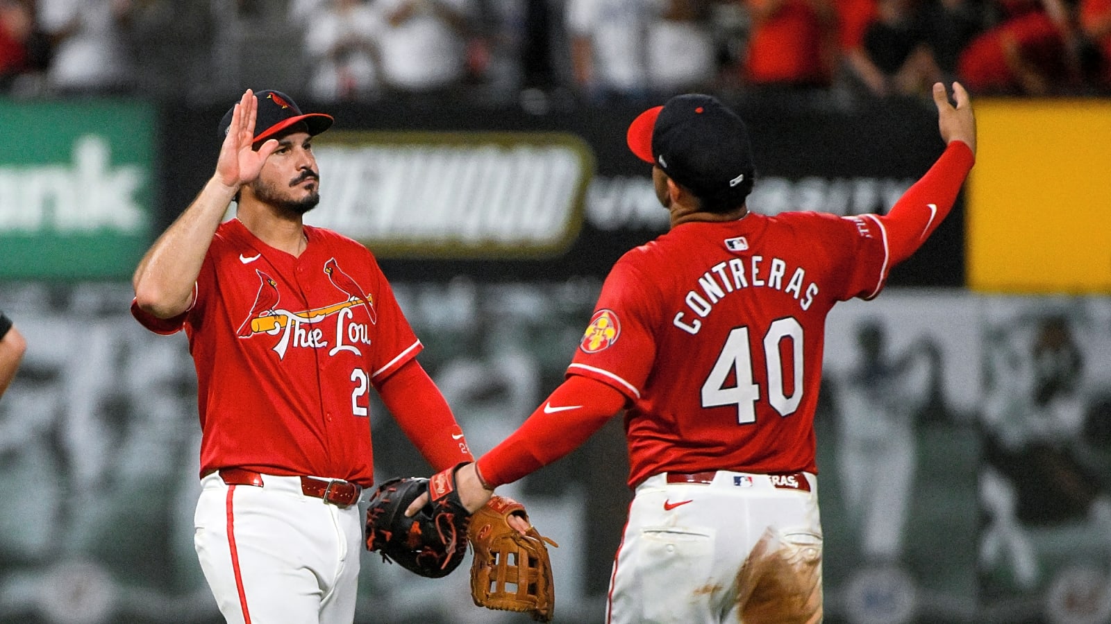 Benches clear in Cardinals-Padres game after Willson Contreras HBP