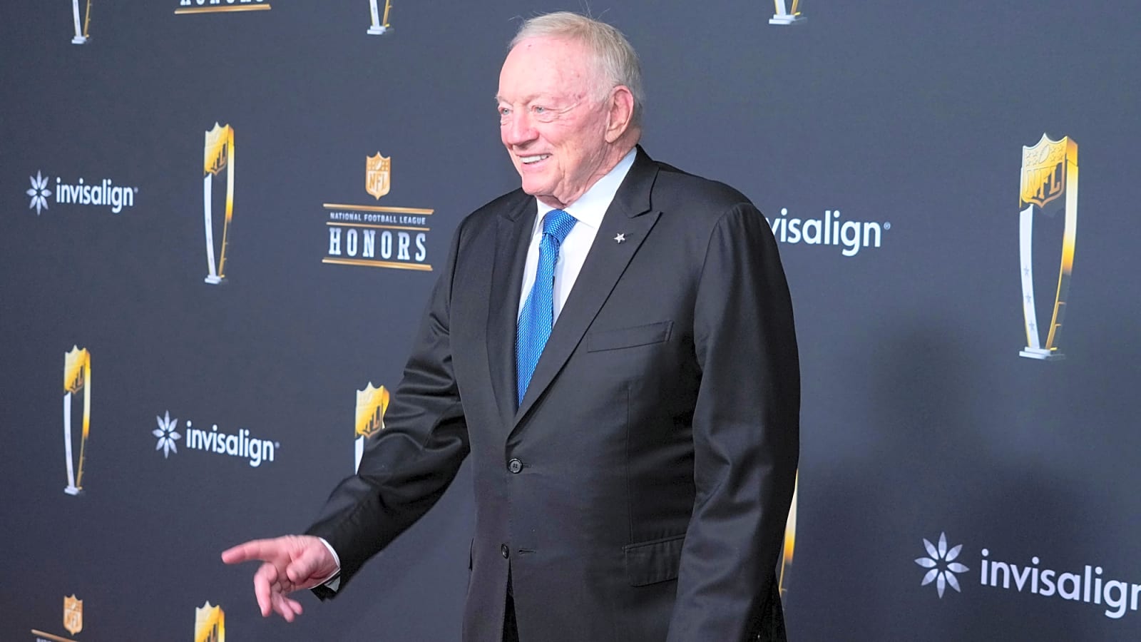 Cowboys are gambling with their OL this year