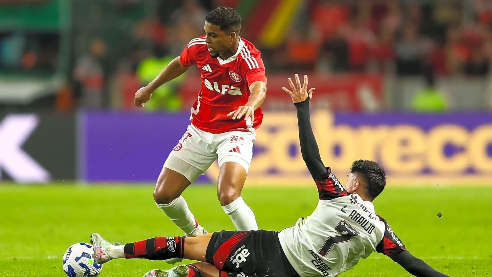 Leeds looking to sign Brazil star with £50m release clause