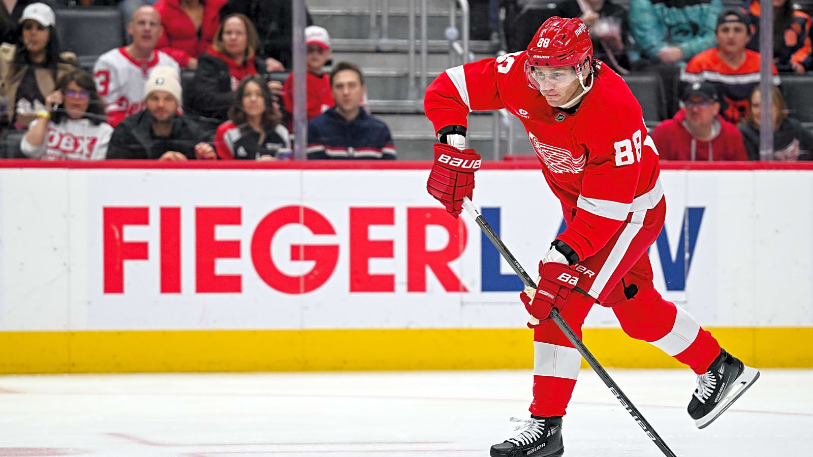 Yzerman Says 'Strong Mutual Interest' in Re-Signing Patrick Kane