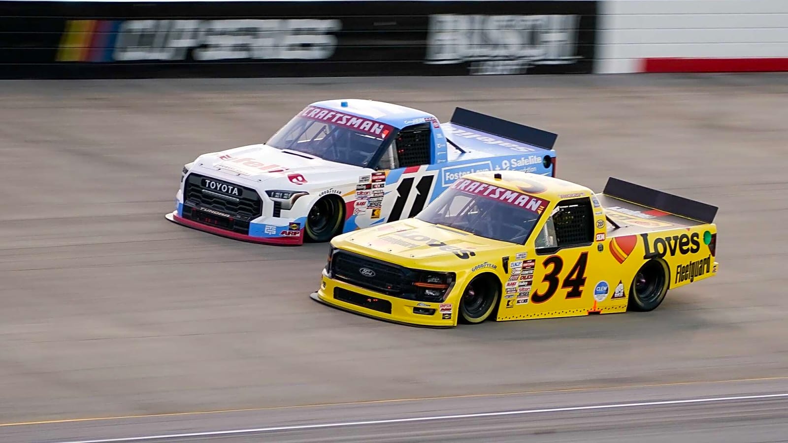 Layne Riggs capitalizes on Corey Heim flat, wins Truck Series race at Pocono