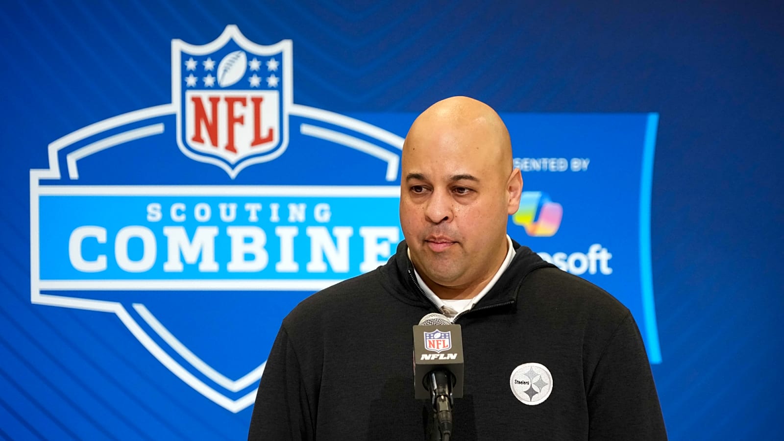 Packers WR Named Top Trade Target for Aaron Rodgers, Steelers