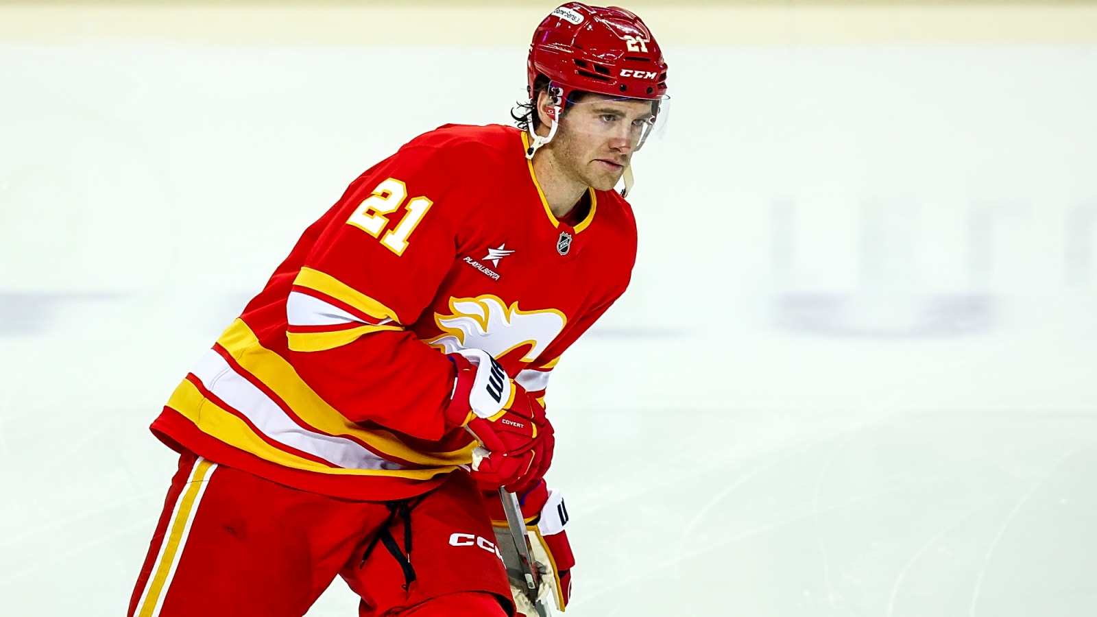 Mammoth sign veteran forward to a one-year contract