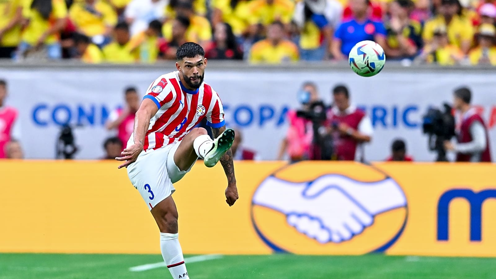 Sunderland Sign Central Defender Ahead of Premier League Opener
