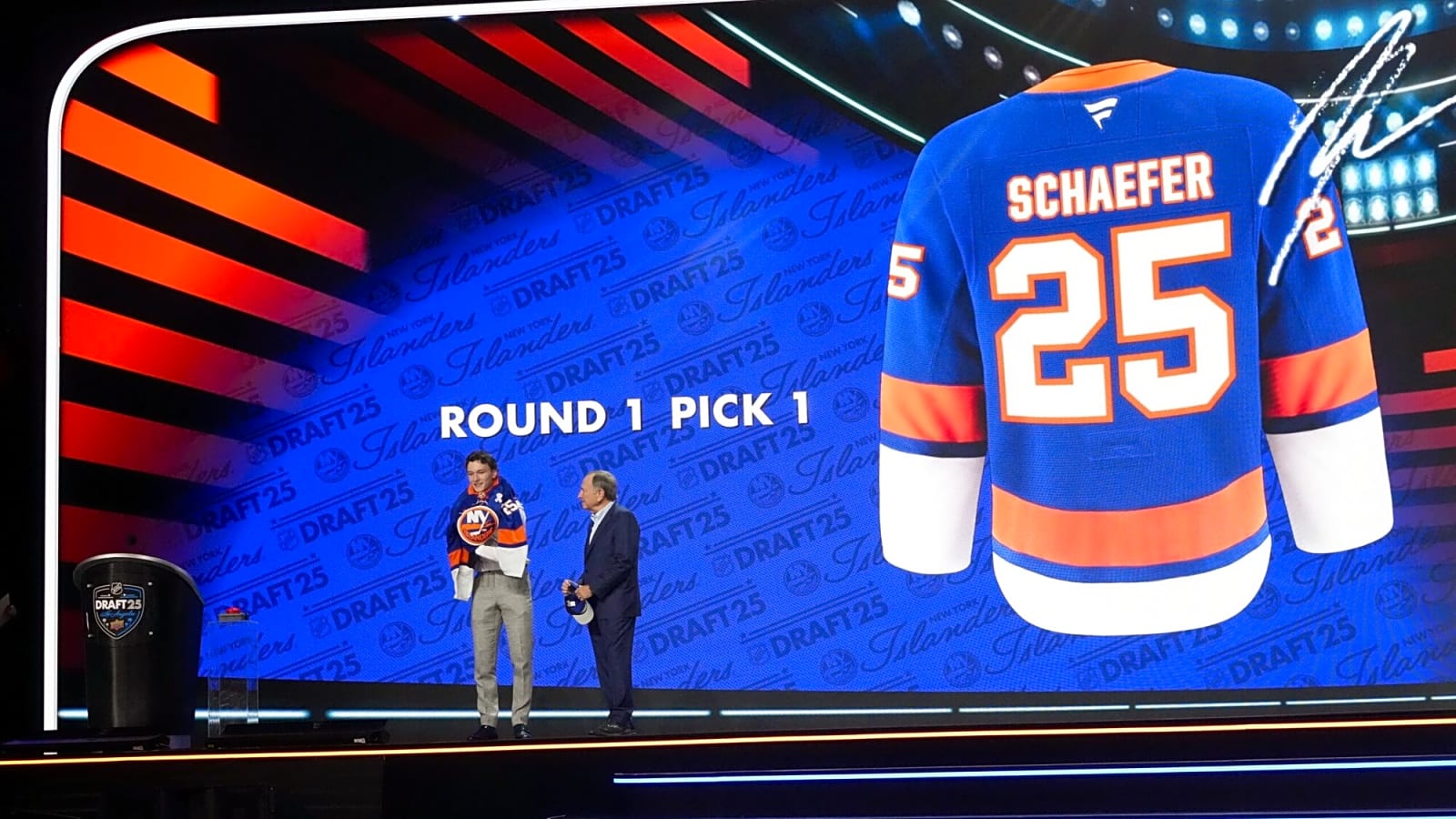 NHL Notebook: Islanders select Schaefer with first-overall pick, Tavares and Bennett re-sign ahead of free agency