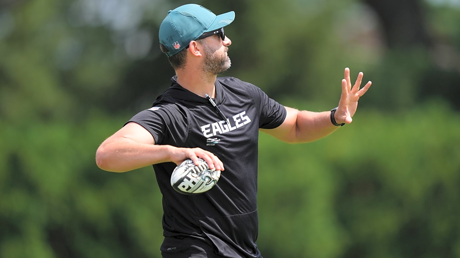 Heat, Humidity Tests Eagles: 'Fatigue Makes Cowards Of Us All'