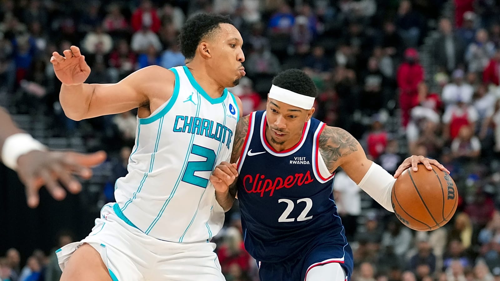 Spurs signing Mason Plumlee to 10-day contract