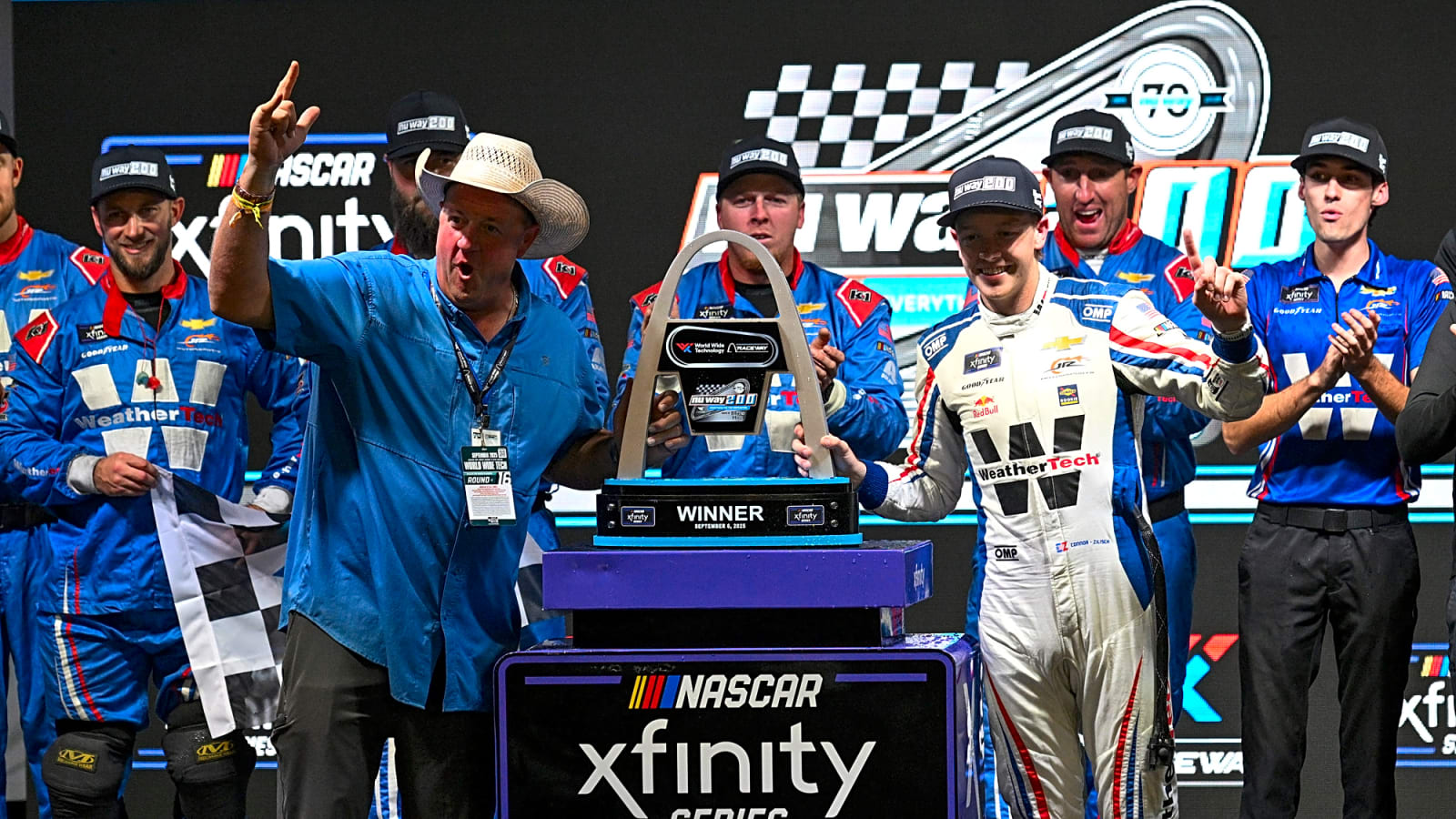 Connor Zilisch wins NASCAR Xfinity Series race at Gateway, regular season championship