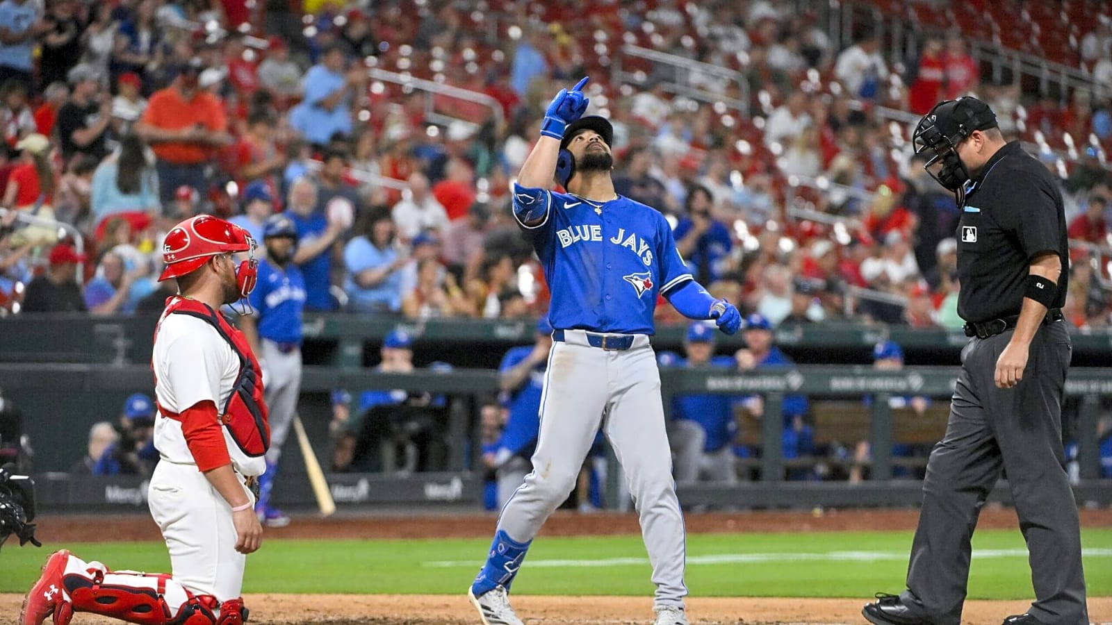 Instant Reactions: Blue Jays keep winning on the road with comeback win in extra innings against Cardinals