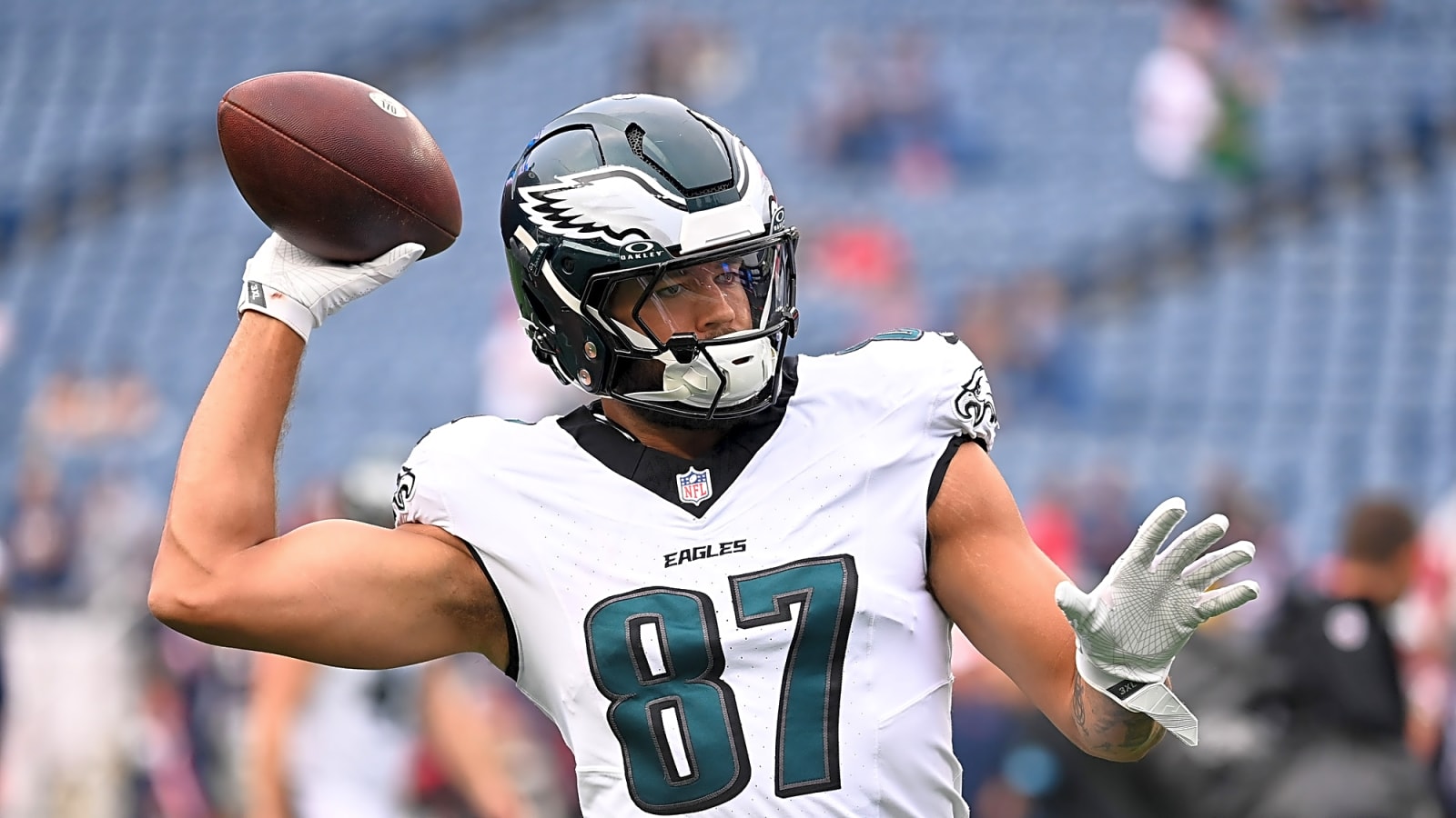 Veteran TE C.J. Uzomah Announces Retirement