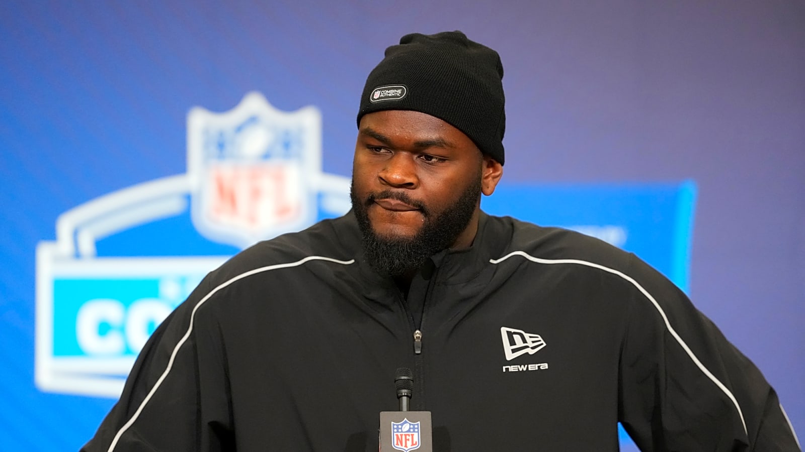 Vikings Sign First-Rounder Caleb Banks