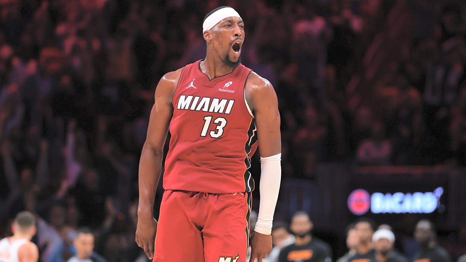 Miami Heat Hold Off Phoenix Suns