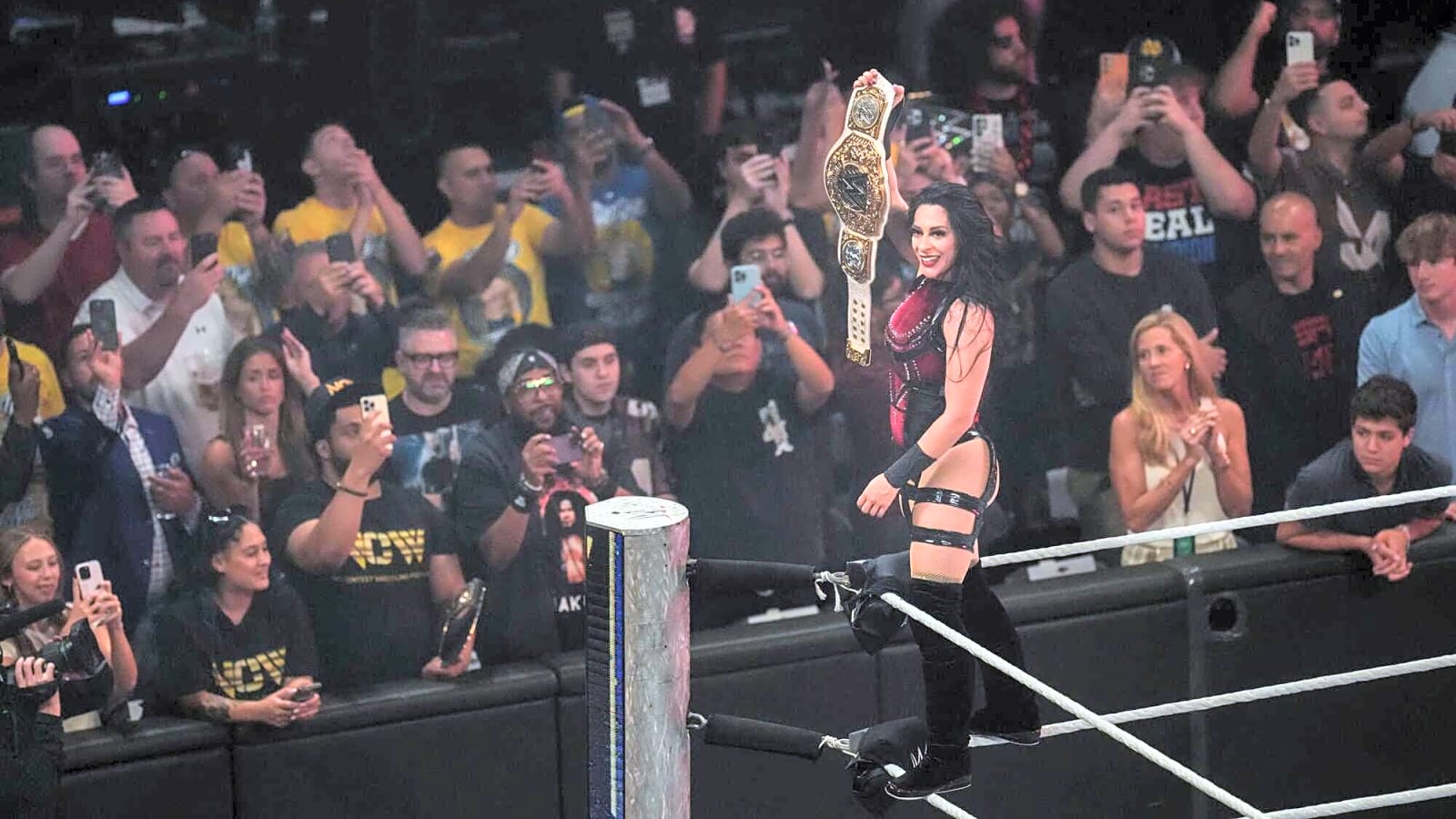 Stephanie Vaquer becomes first WWE female Superstar to create unique record