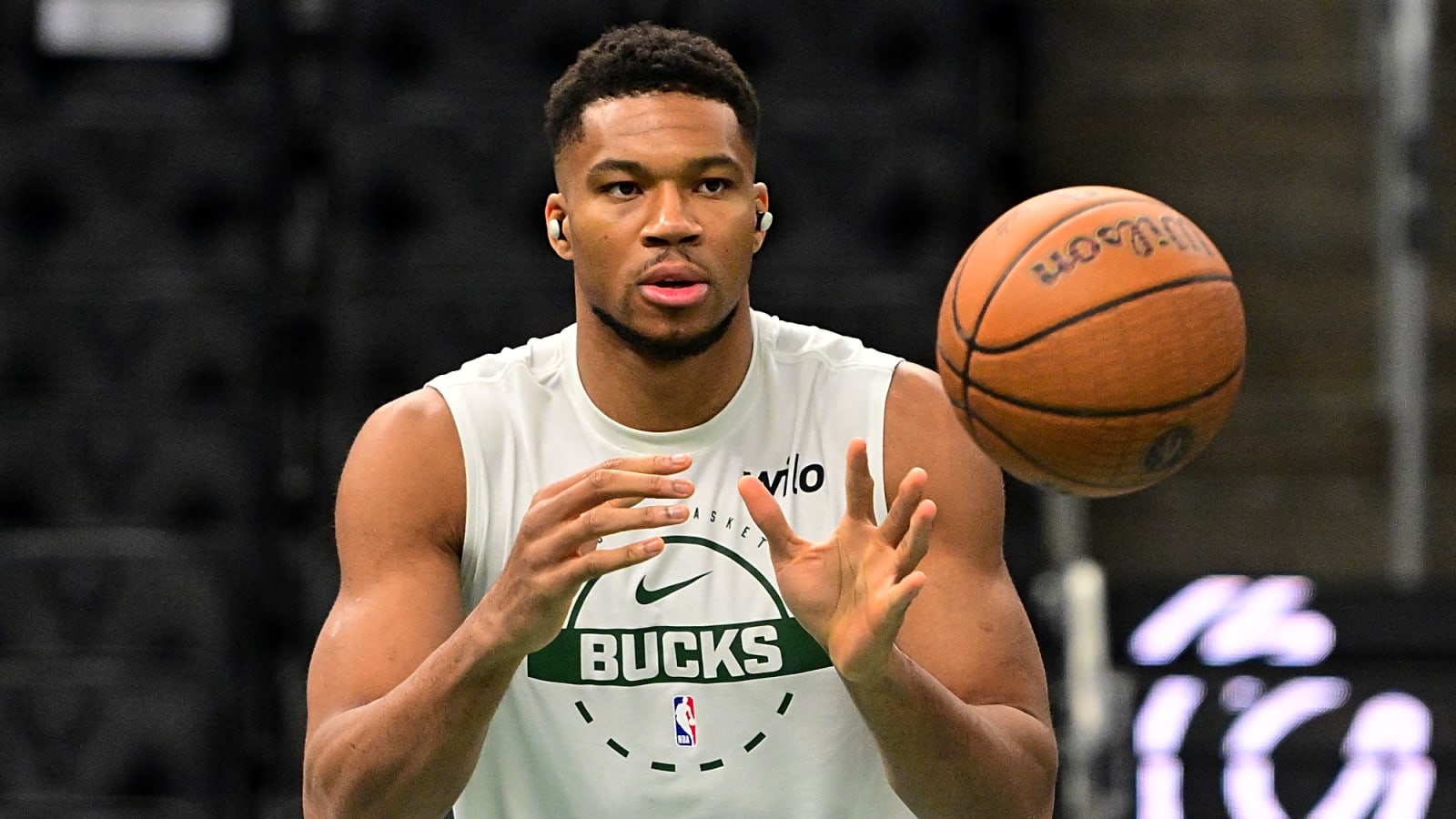 Giannis Antetokounmpo Leads Bucks to Victory Over Bulls: A Closer Look at His Record-Breaking Night