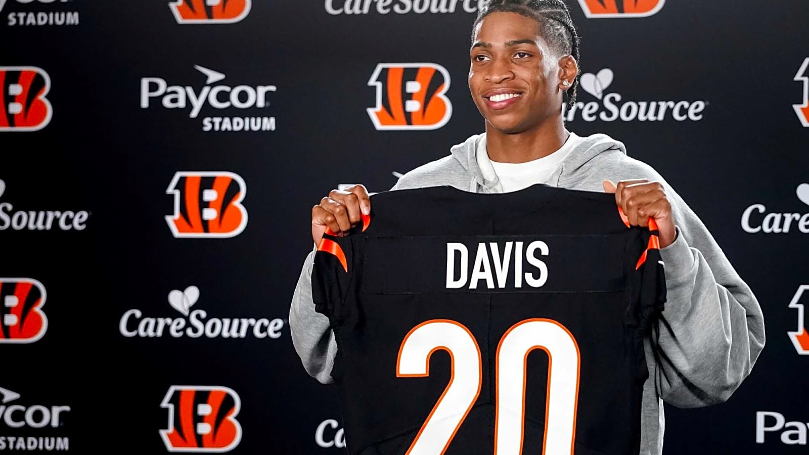 AFC Notes: Drew Allar, Tacario Davis, Bengals, Browns, Steelers