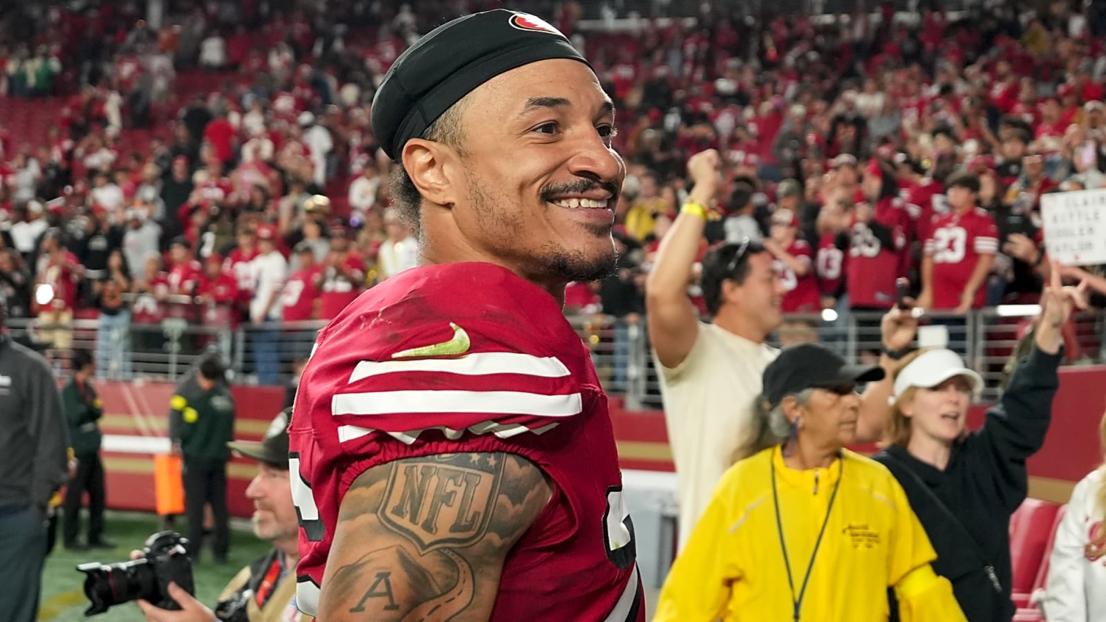 Bucs Sign Former 49ers Cornerback