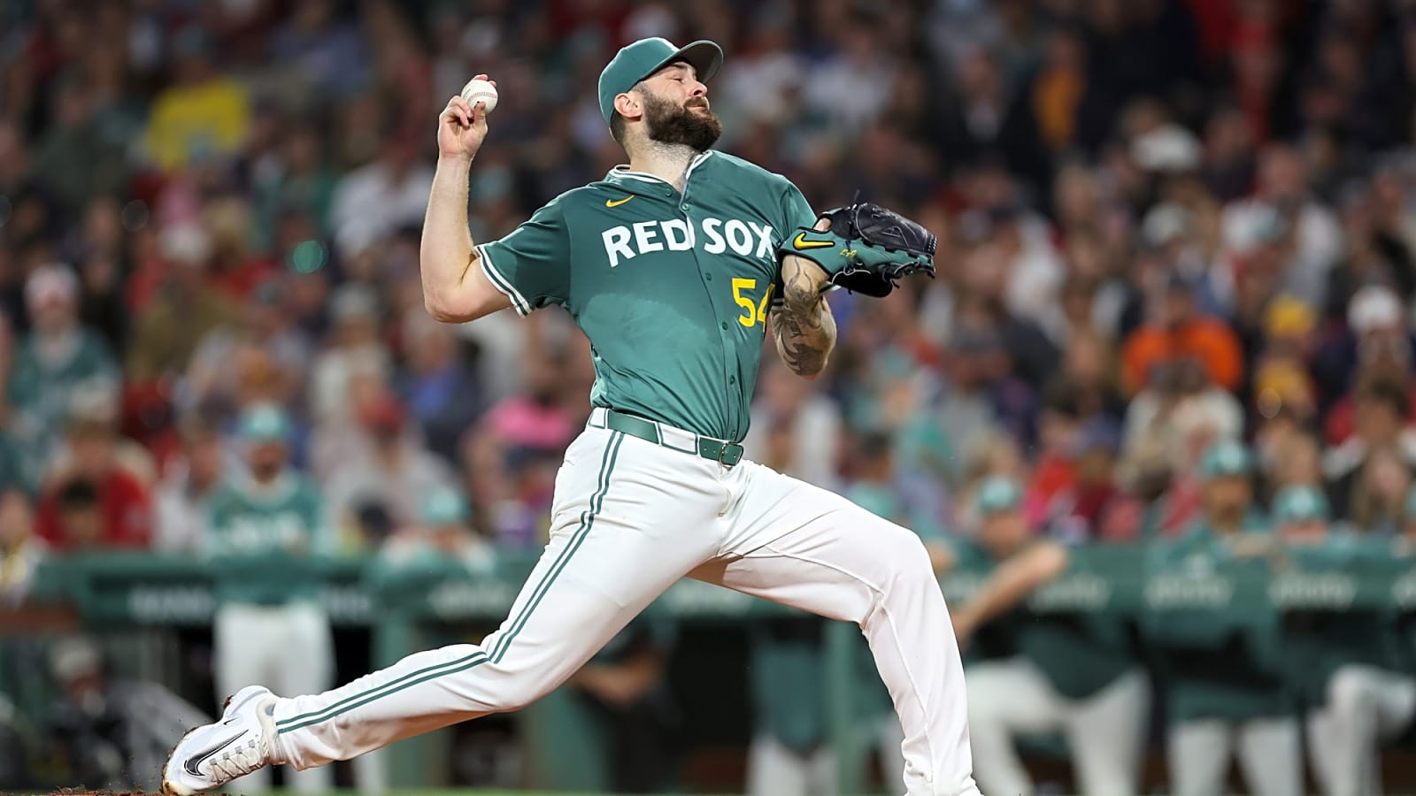 Red Sox pitcher clinches notable contractual milestone