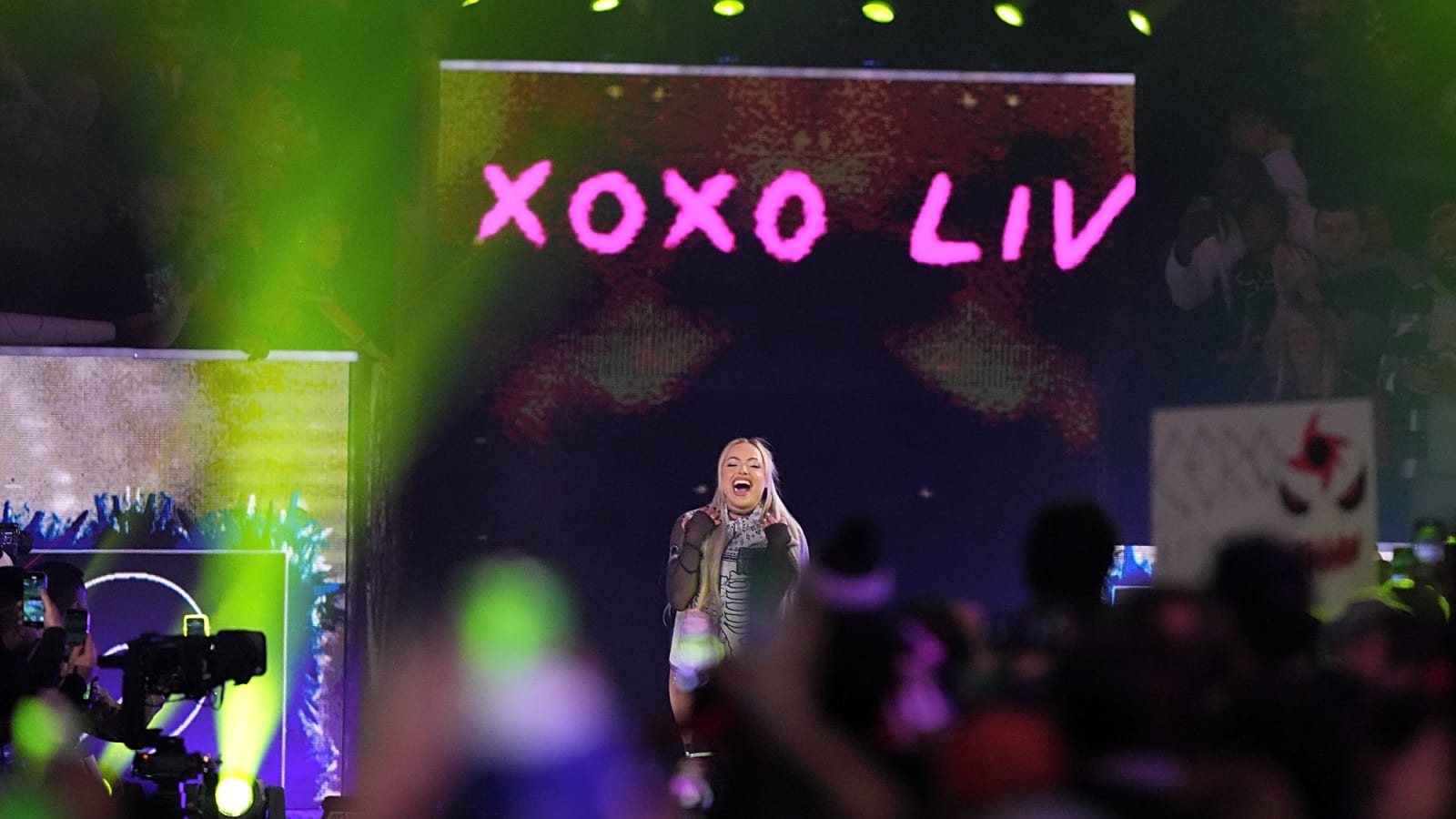 Liv Morgan Suffers Unscripted And Unfortunate Injury During Raw