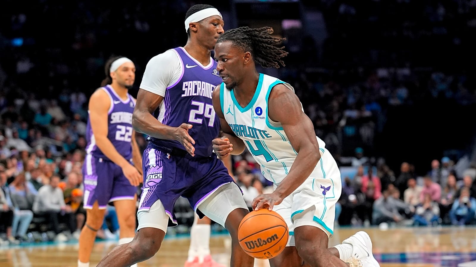 Charlotte Hornets Buzz Past Sacramento Kings 134-90