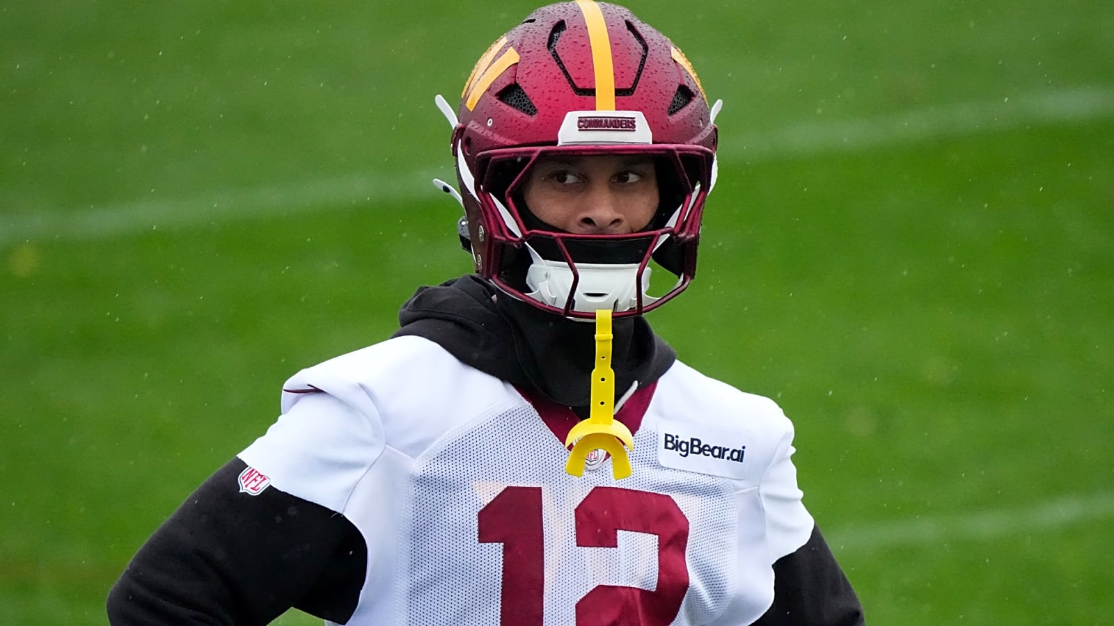 Commanders Re-Signing WR Robbie Chosen