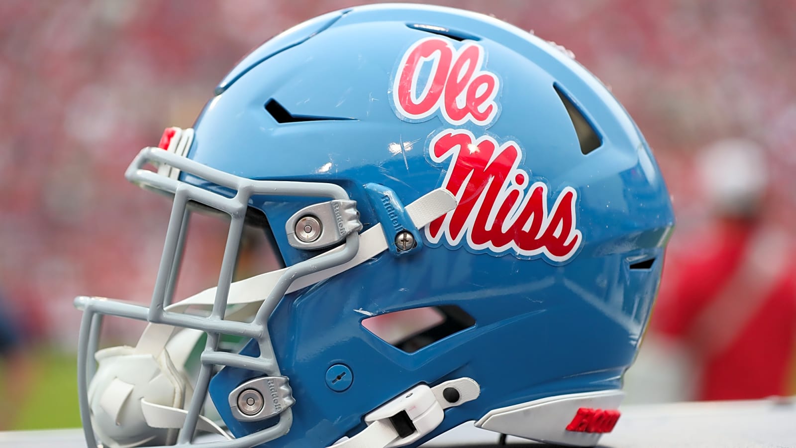 Recruiting analyst leans toward Lane Kiffin and Ole Miss beating out Josh Heupel and the Vols for 4-star recruit from Tennessee