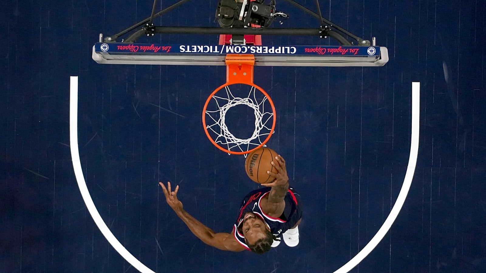 Warriors among teams to check on Kawhi Leonard before deadline