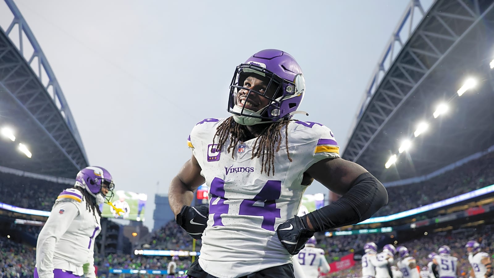Vikings&#39; Josh Metellus Announces Future Plans Amid Contract Issues