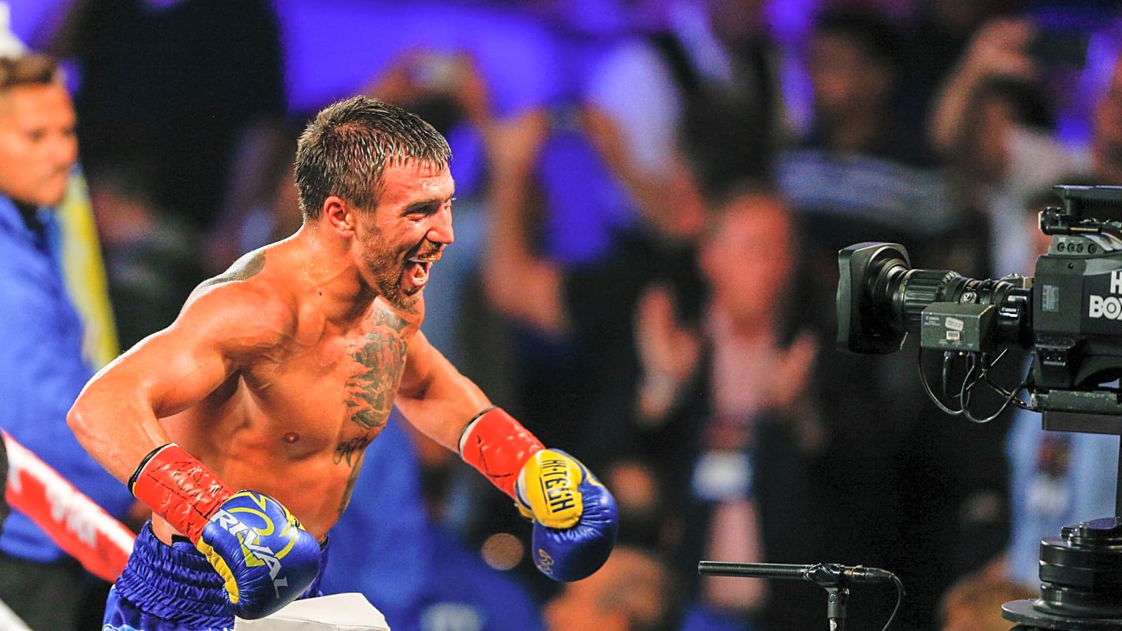 Vasiliy Lomachenko Makes Retirement Official
