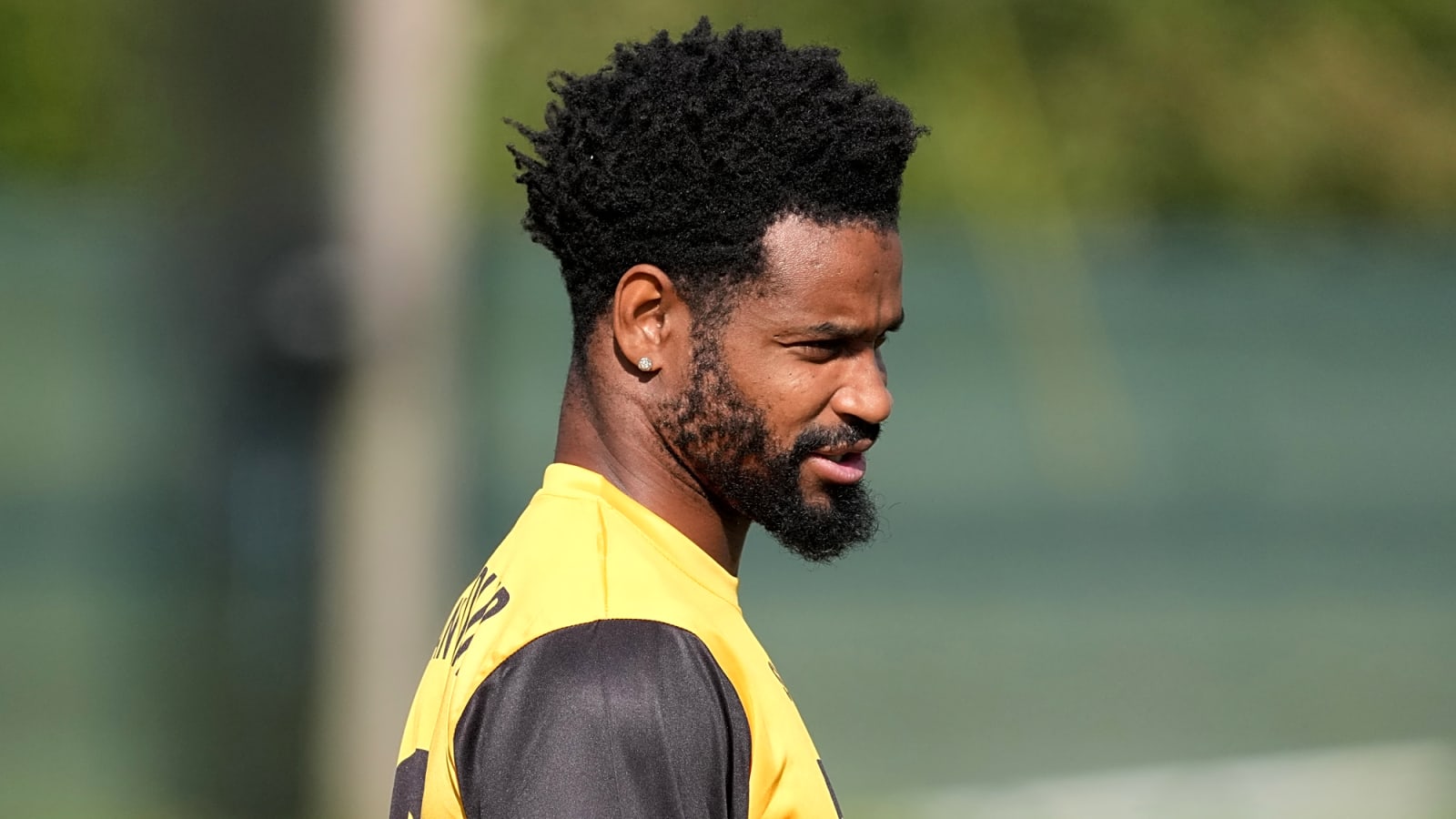 ‘I Haven’t Ever Seen My Son Play Basketball’: Darius Slay Opens Up On Snubbing Buffalo and Pondering Retirement