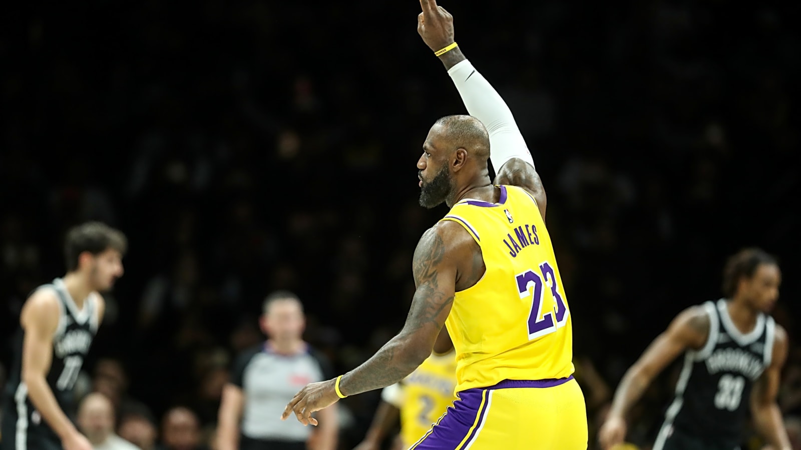 Big update emerges about LeBron James-Cavaliers links