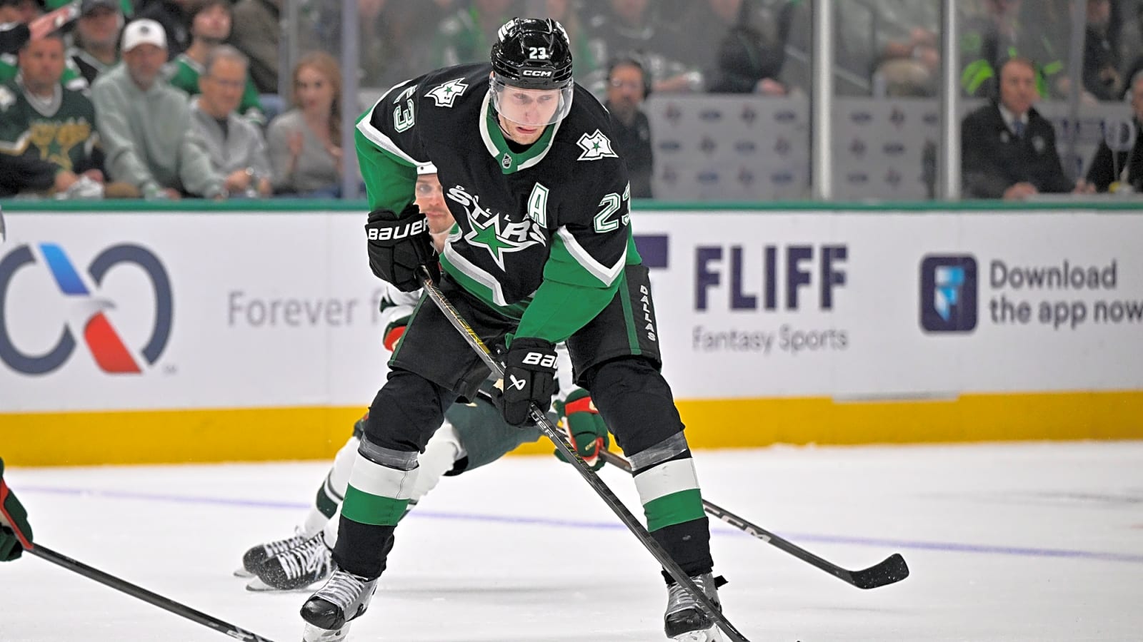 Stars Activate Esa Lindell, Place Kyle Capobianco On IR