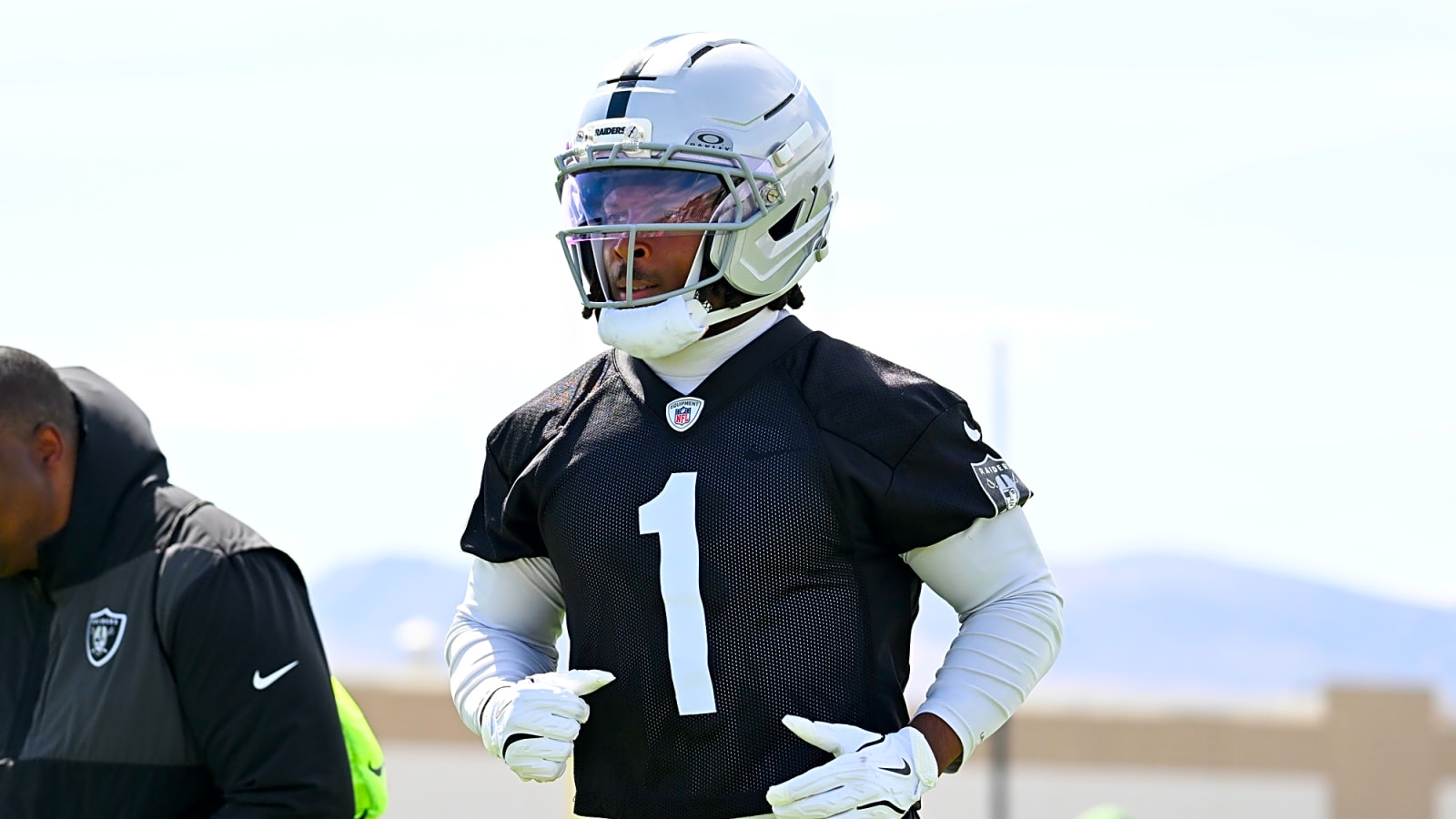 Tucker says Raiders buy-in feels different under Kubiak