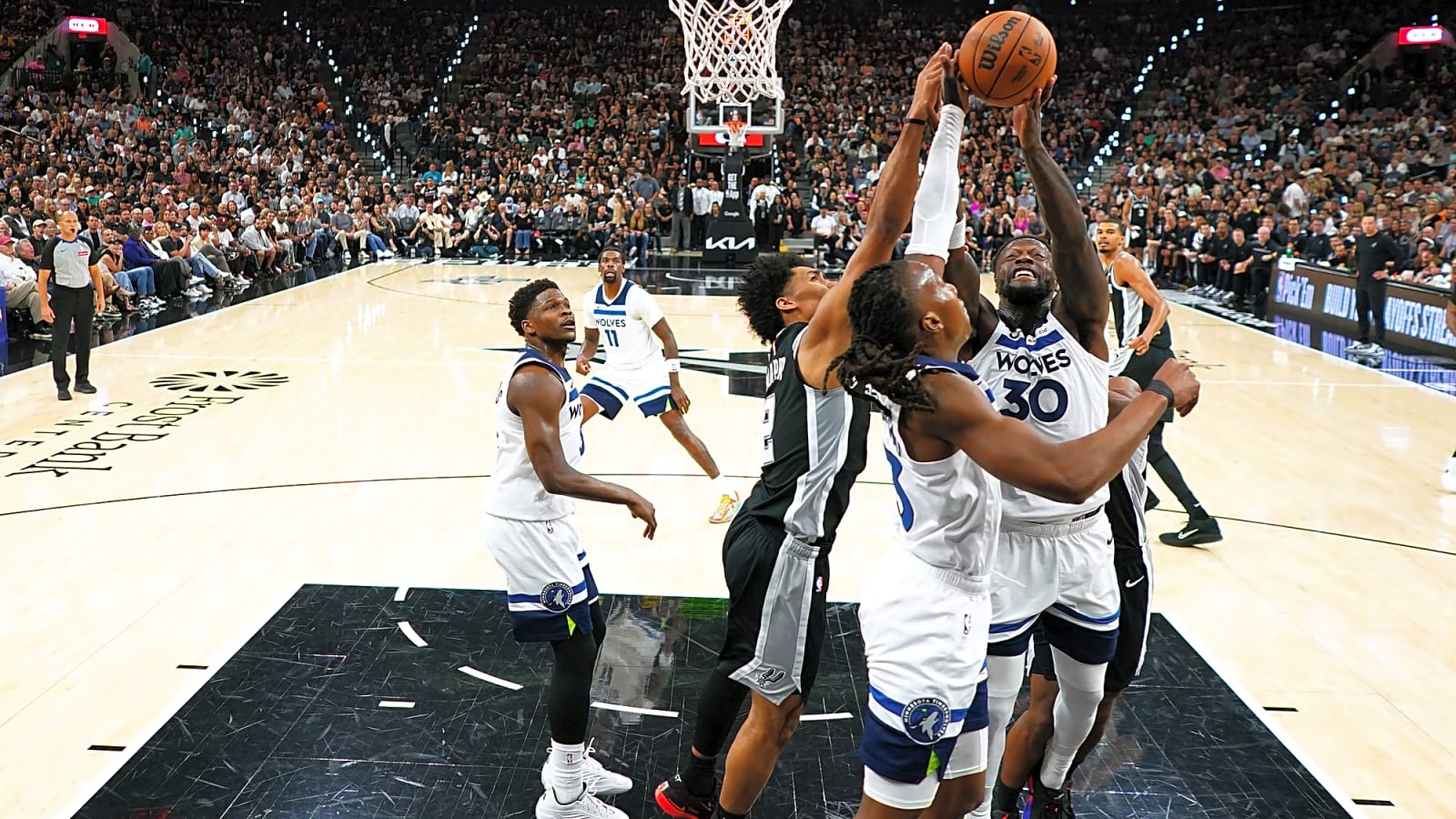 Julius Randle accused of questionable move after Timberwolves’ loss