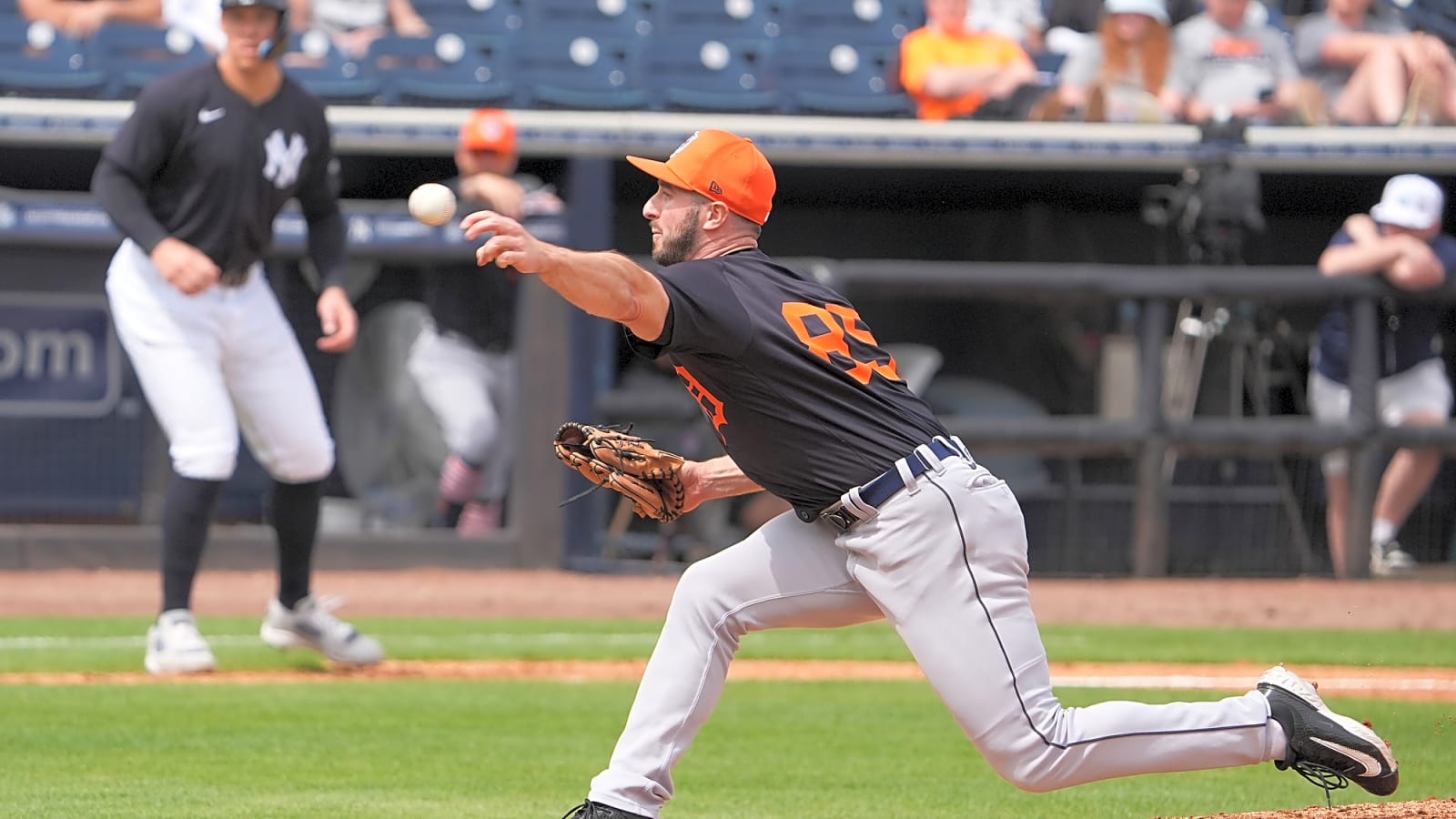 Nationals activate waiver claim for MLB debut