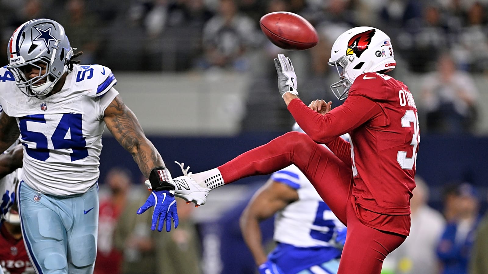 Cowboys score TD after Cardinals’ punt hits defender in the face