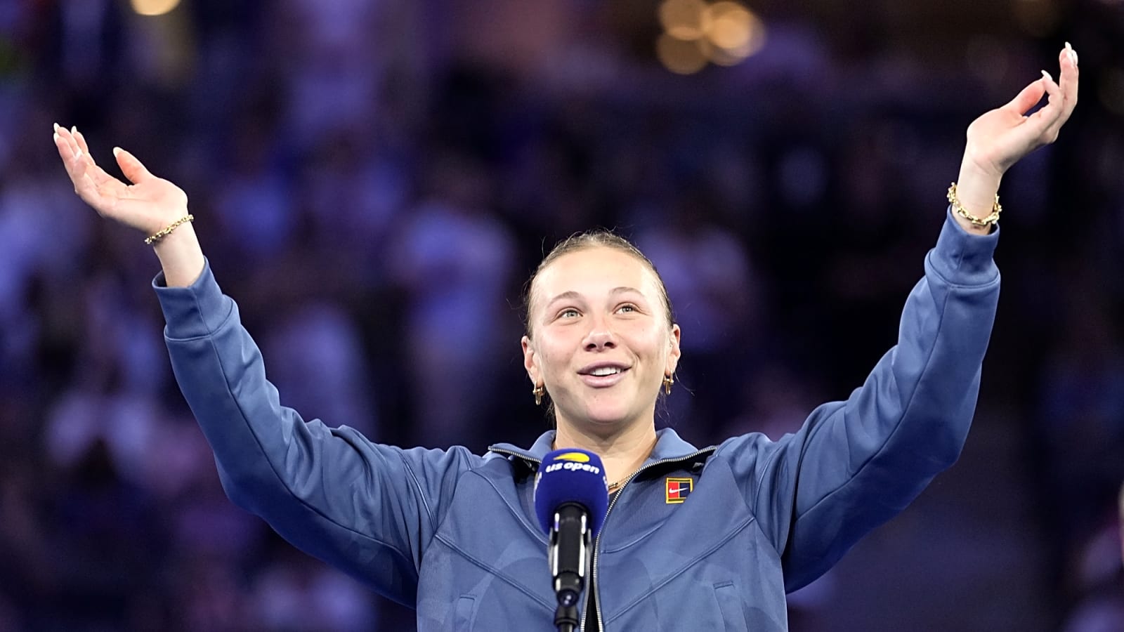 Women&#39;s Tennis Star Amanda Anisimova Stuns In &#39;Gorgeous&#39; Dress