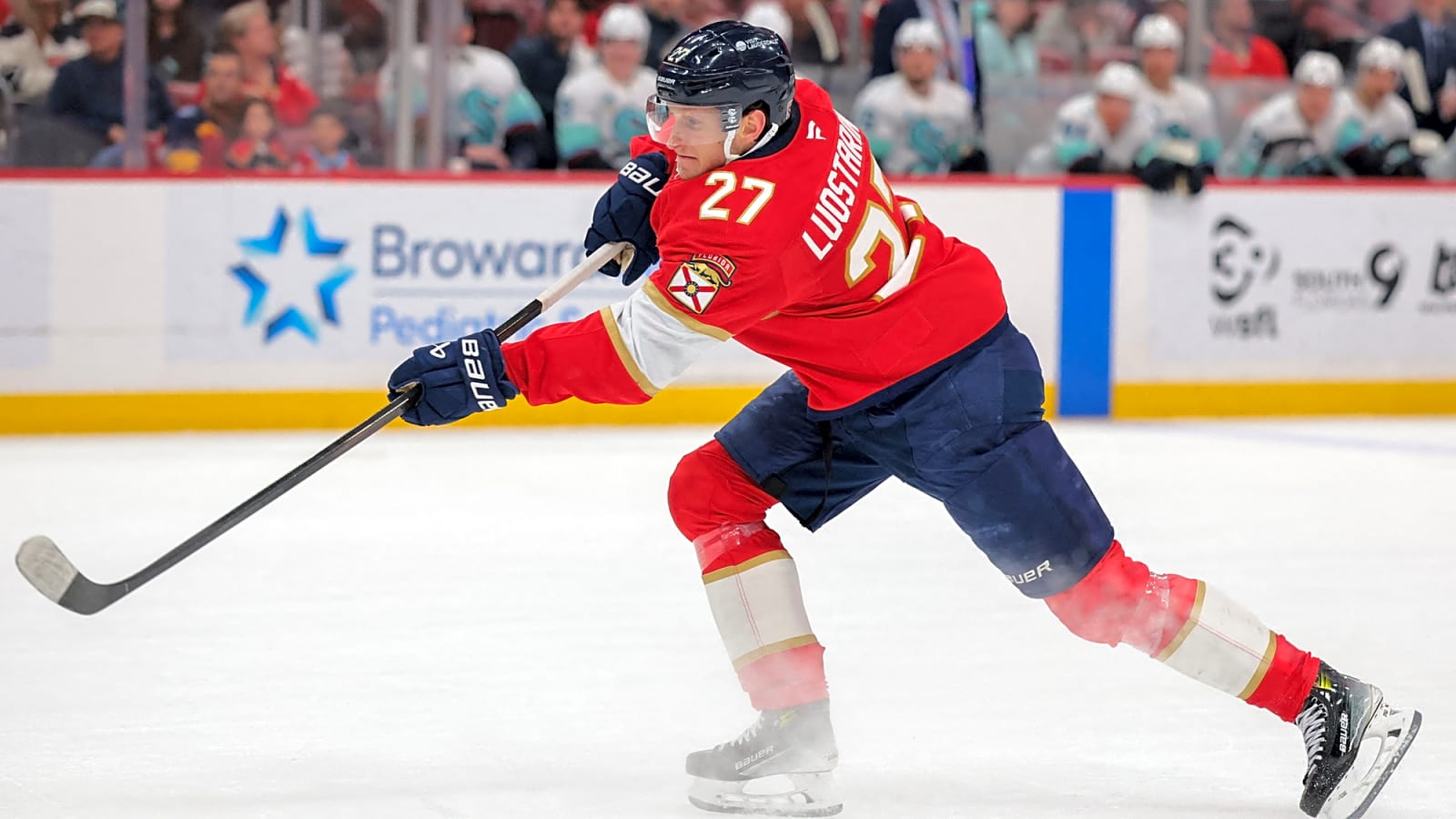 Panthers Nearing Extension With Eetu Luostarinen