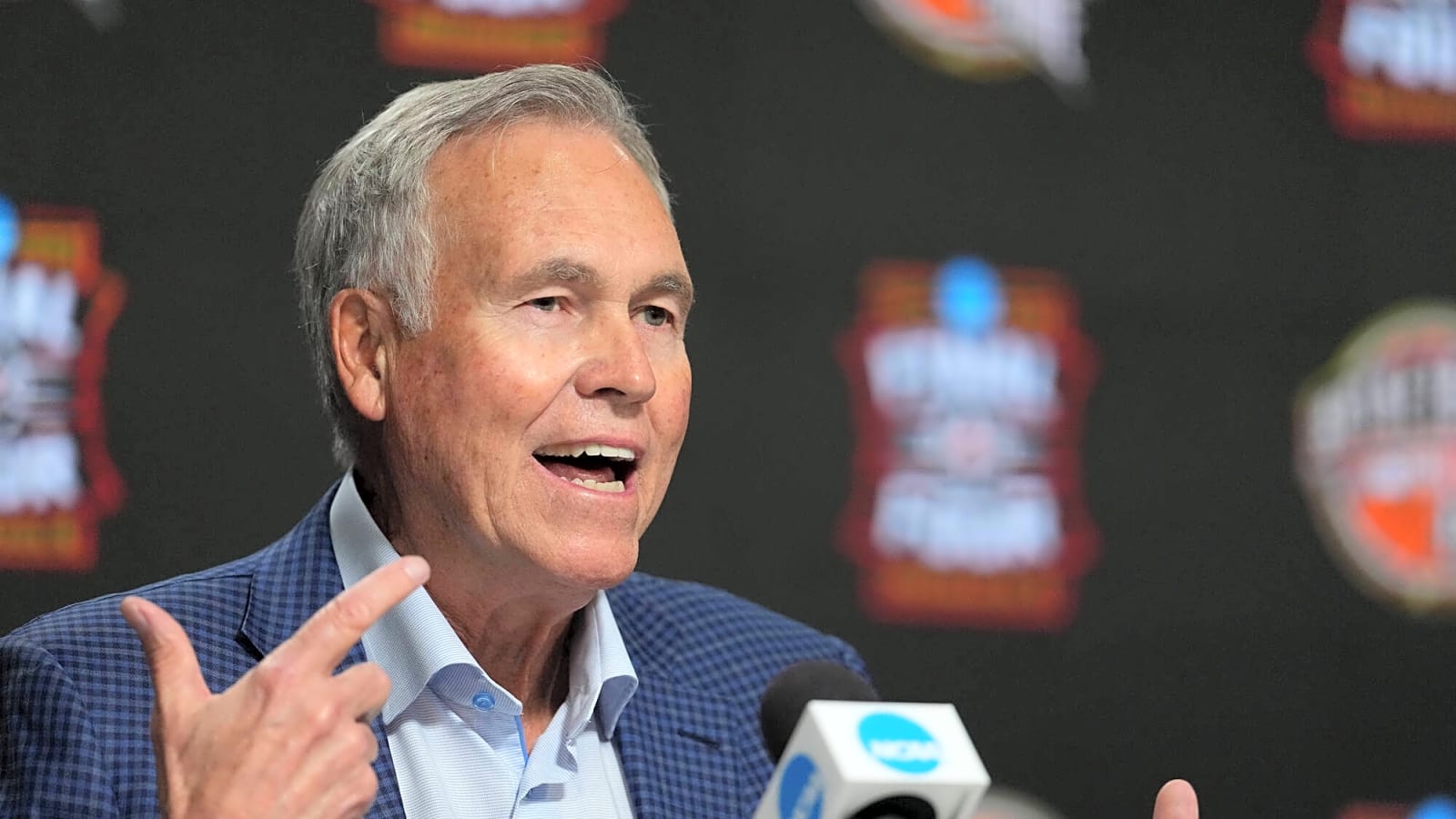 Mike D’Antoni’s Hall of Fame speech includes an incredible shoutout to Jeremy Lin