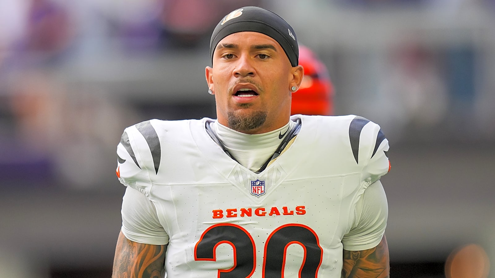 AFC Notes: Chase Brown, Isaiah Likely, Bengals, Browns, Ravens