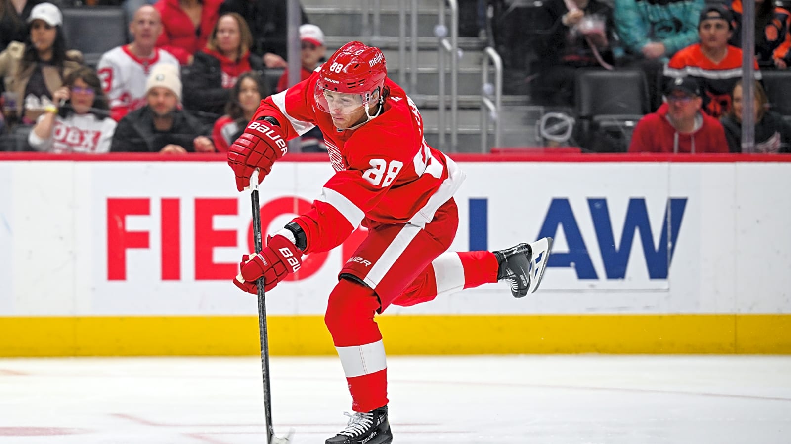 Patrick Kane Sends a Heartwarming Message to Former Teammate Jonathan Toews Ahead of His Return to the NHL