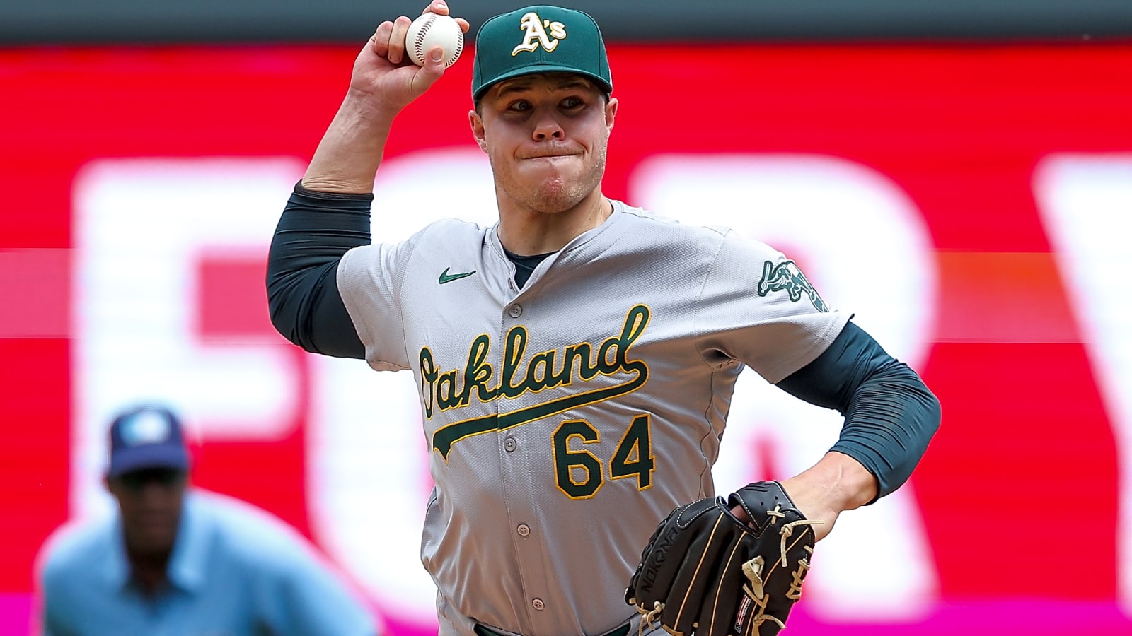 Vinny Nittoli opts out of Orioles deal