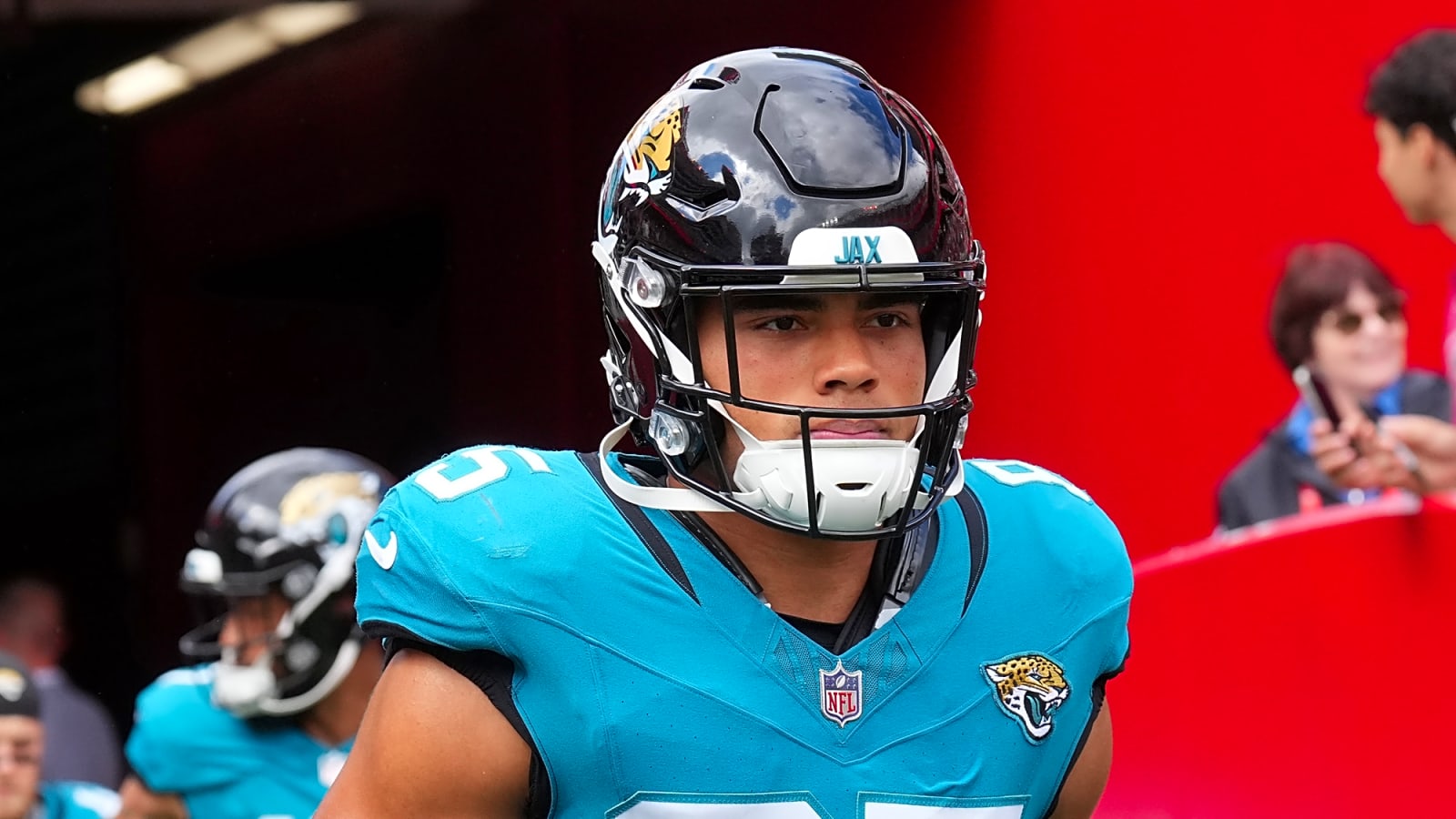 Jaguars getting key offensive cog back with Brenton Strange return