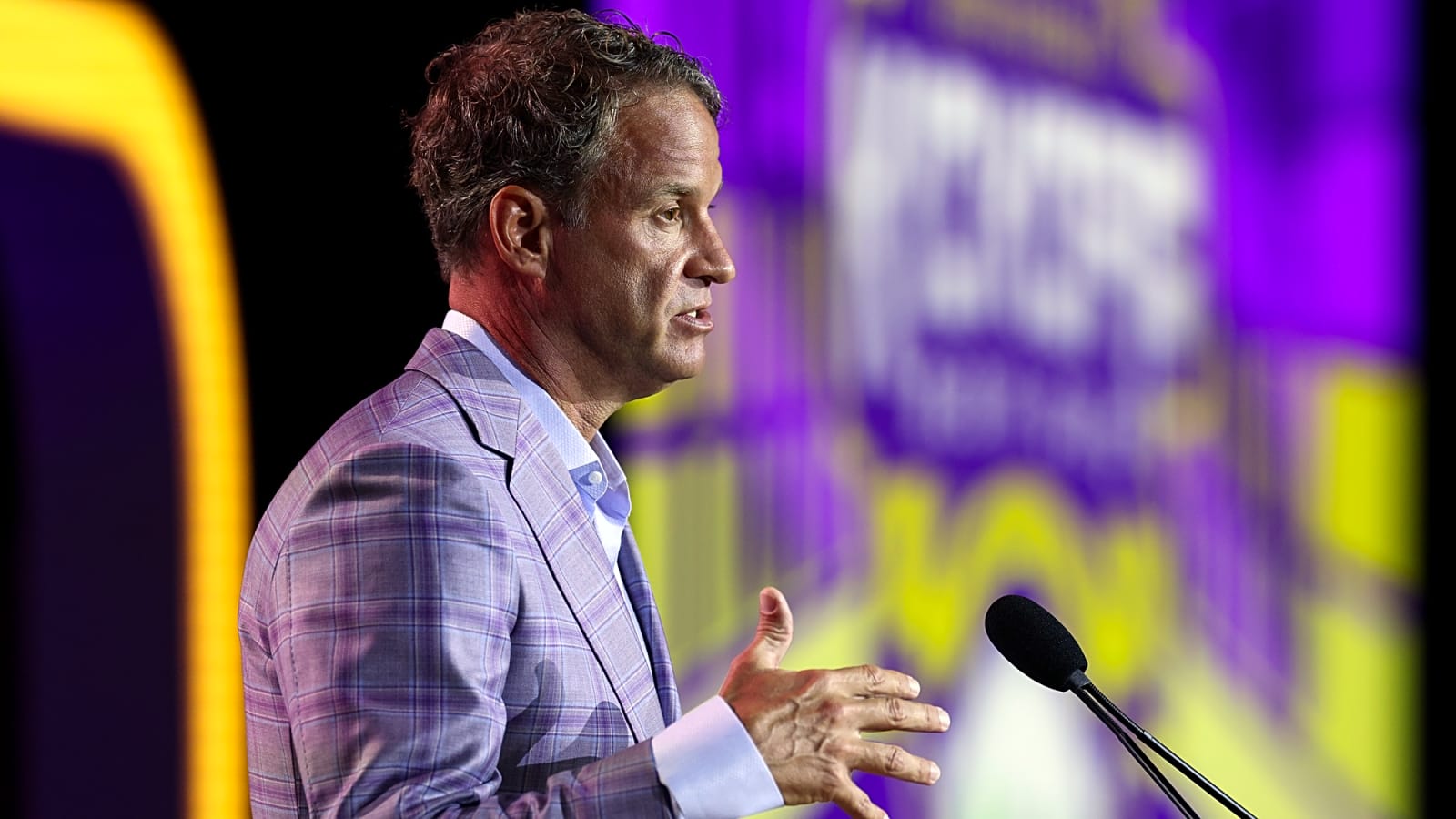 Lane Kiffin gets candid about LSU’s decision to bring in NFL players